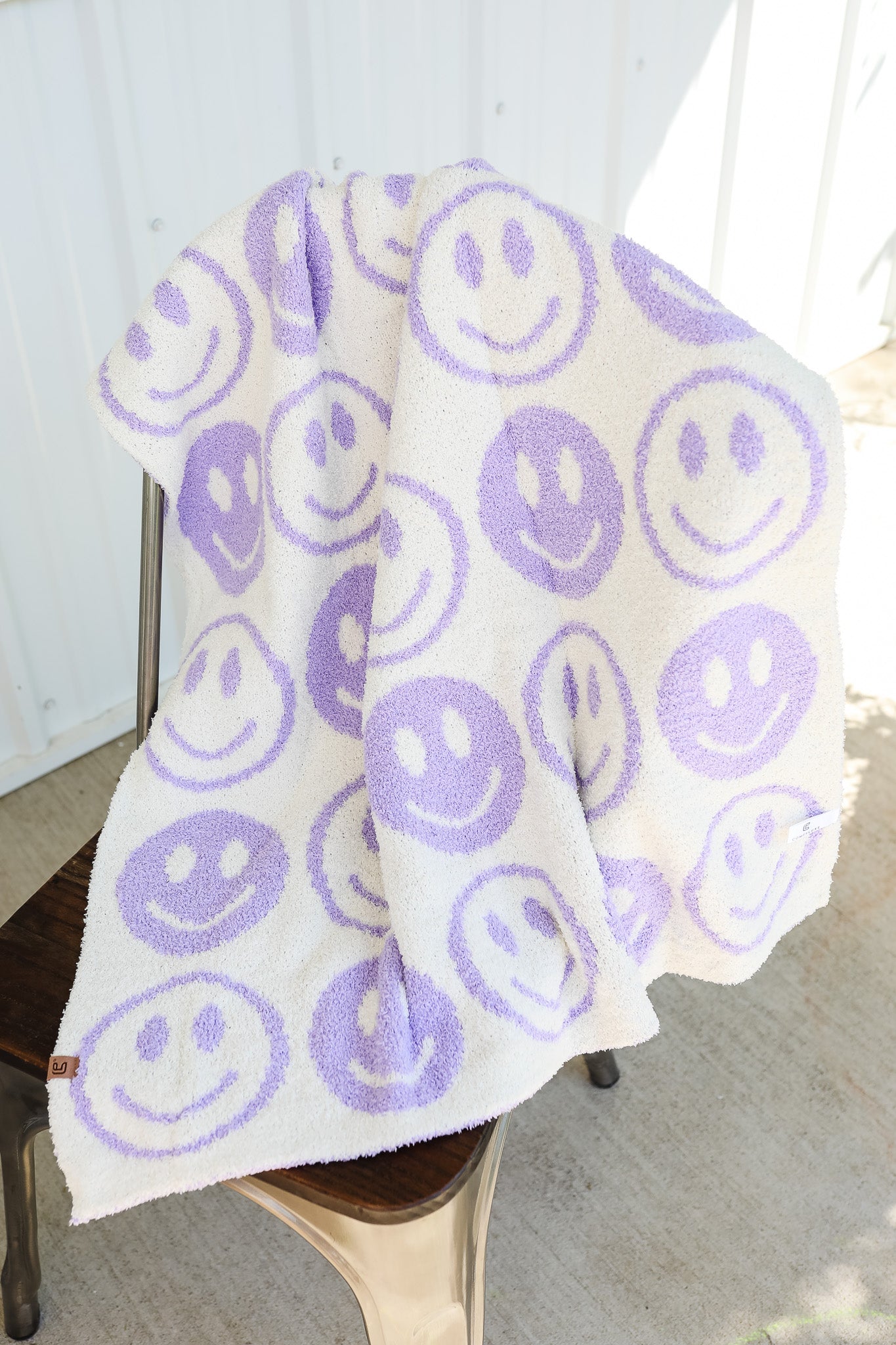 Happy Face Comfy Luxe Kids Blanket - Lavender