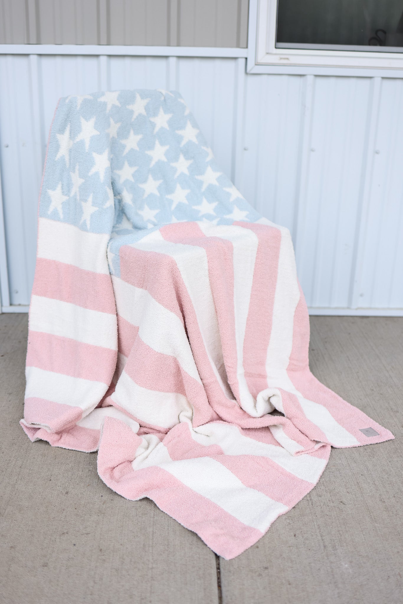 Pink & Blue USA Flag Comfy Luxe Blanket