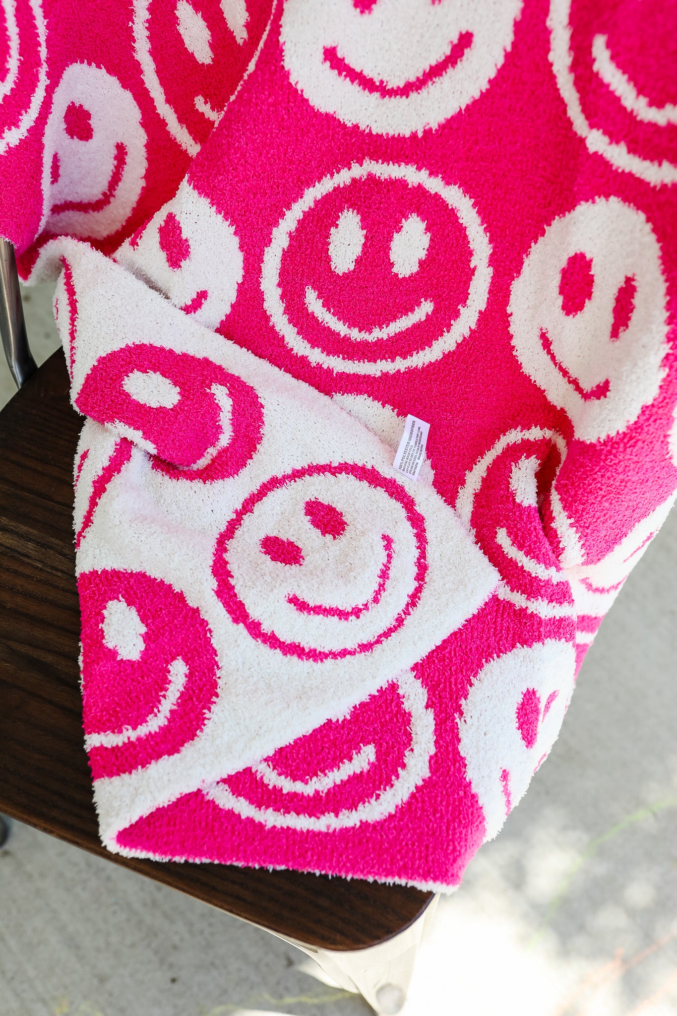 Happy Face Comfy Luxe Kids Blanket - Fuchsia