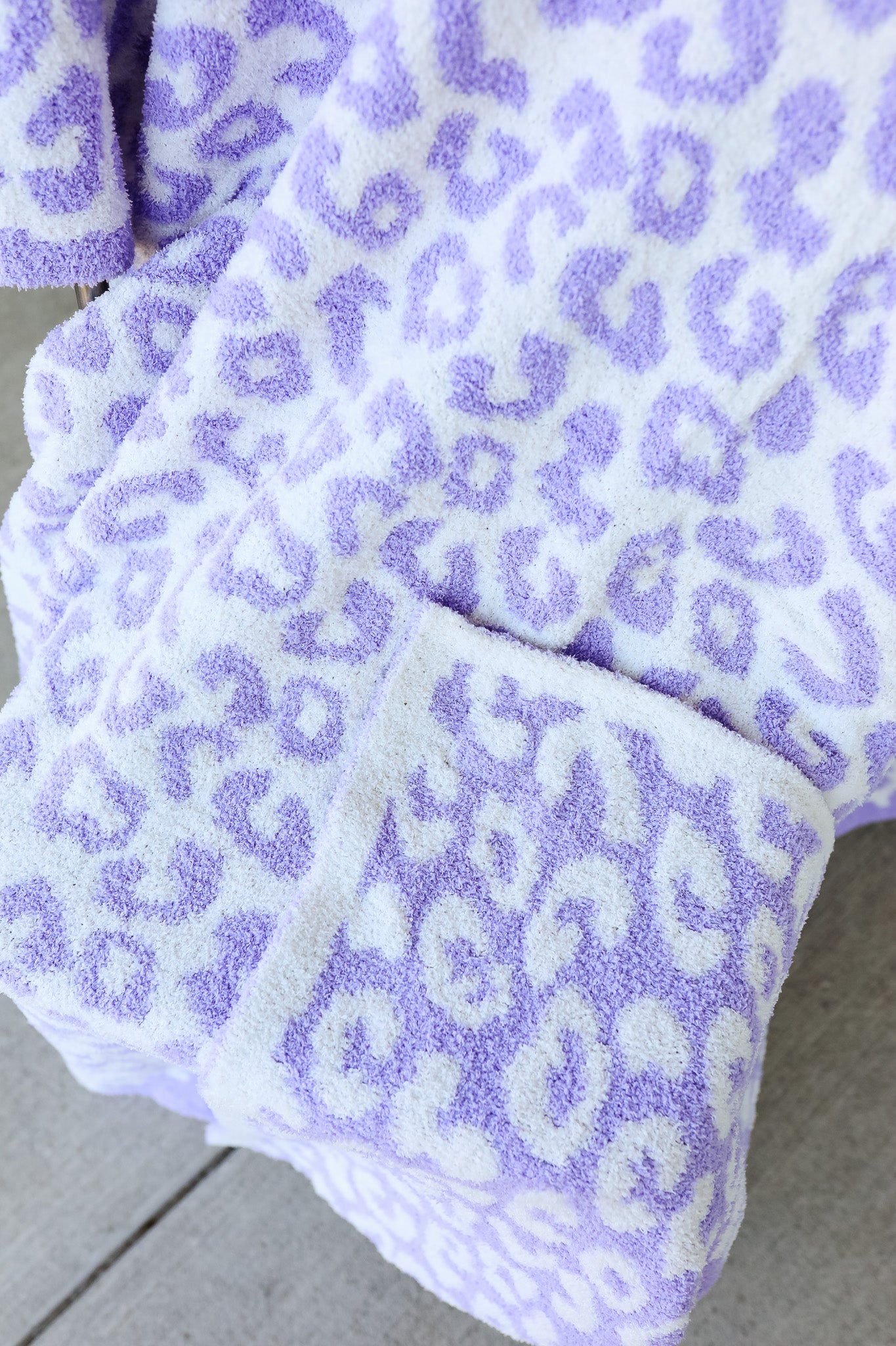 Leopard Comfy Luxe Blanket - Lavender