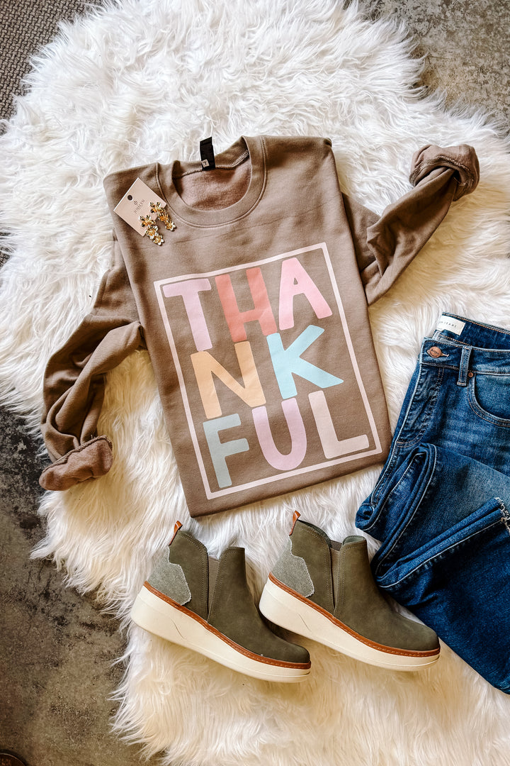 Pastel Thankful Crewneck Sweatshirt - Brown