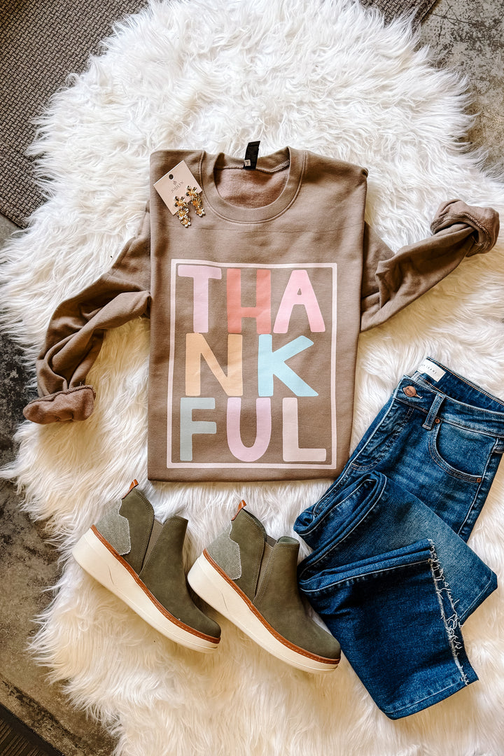 Pastel Thankful Crewneck Sweatshirt - Brown