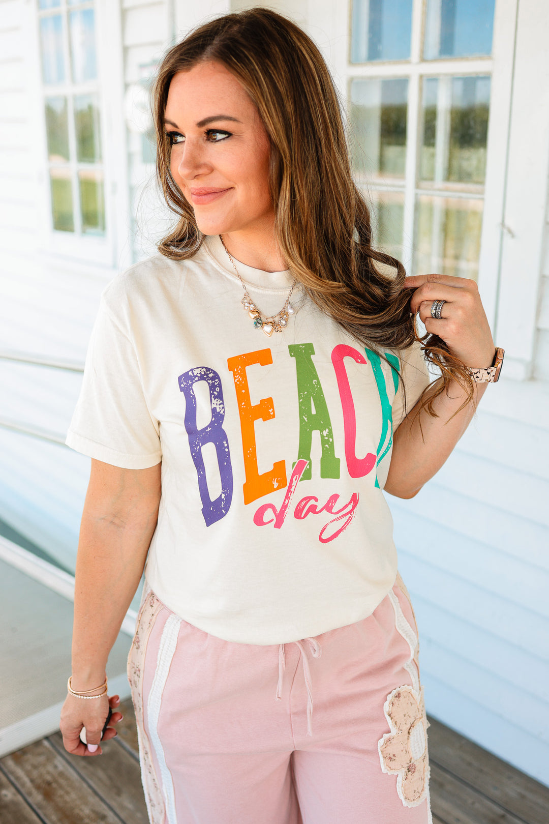 Beach Day Graphic Tee - Ivory
