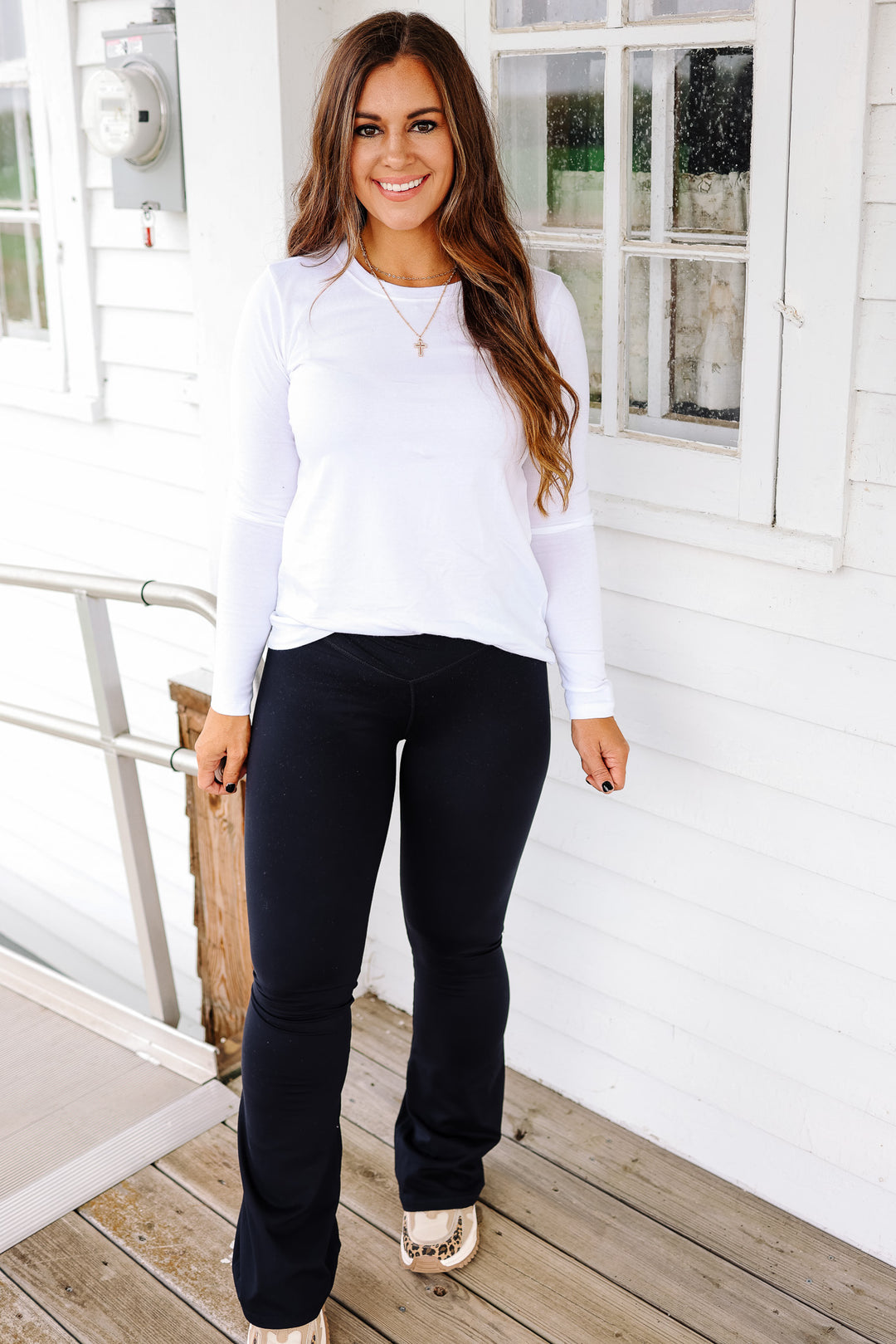 Venice Crossover Waist Yoga Pants - Black