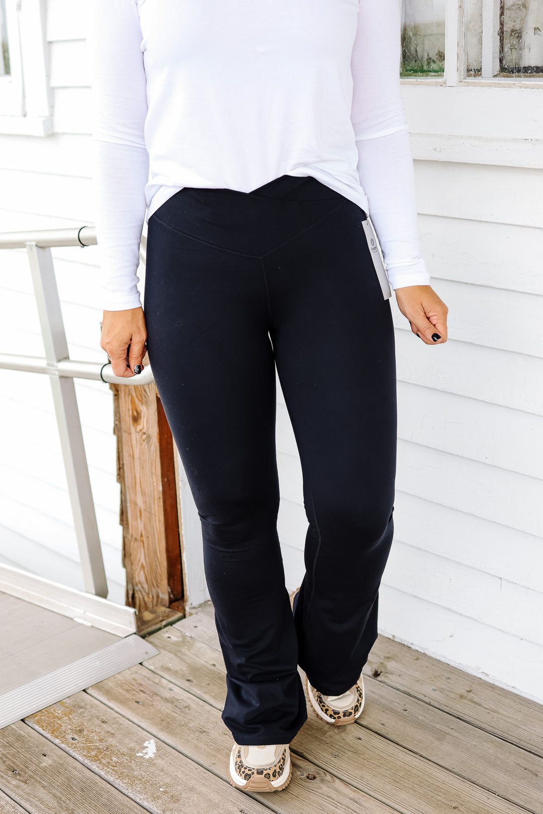 Venice Crossover Waist Yoga Pants - Black