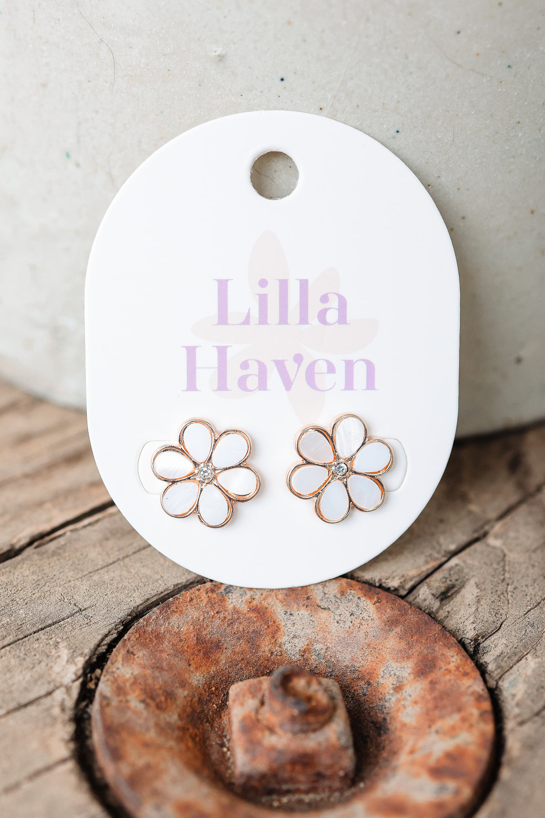 Daisy Stud Earrings | Mother of Pearl Inlay