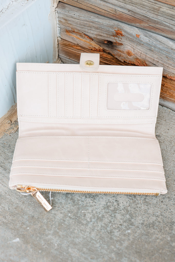 Essentials Carryall Wallet - Cream