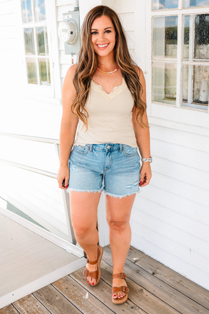 Darby Mid Rise Short