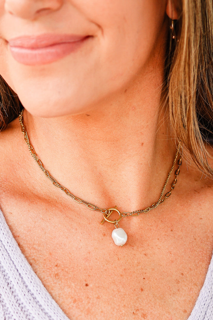 Toggle Clasp Pearl Chain Necklace