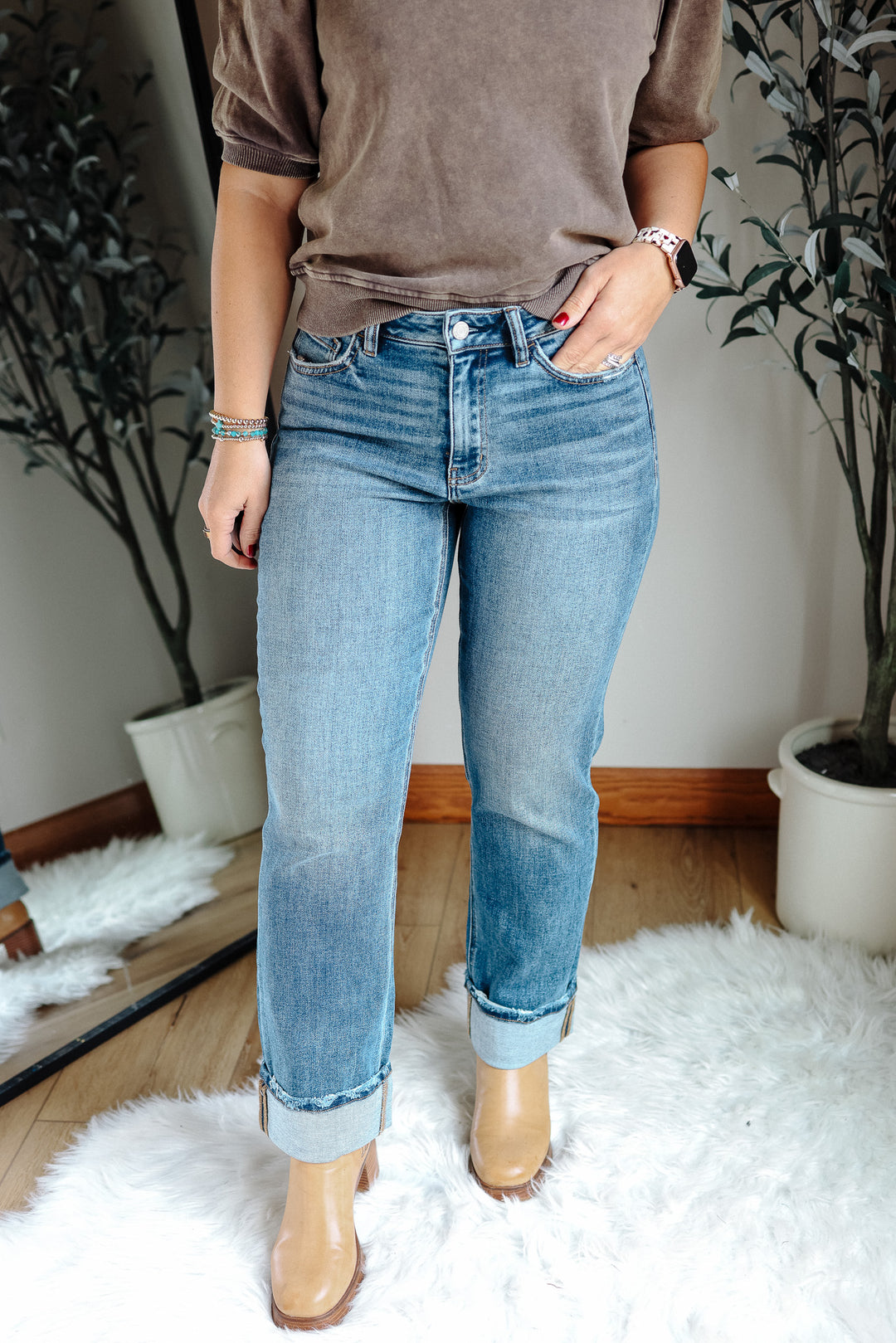 VERVET: NICO HIGH RISE CUFFED STRAIGHT JEANS