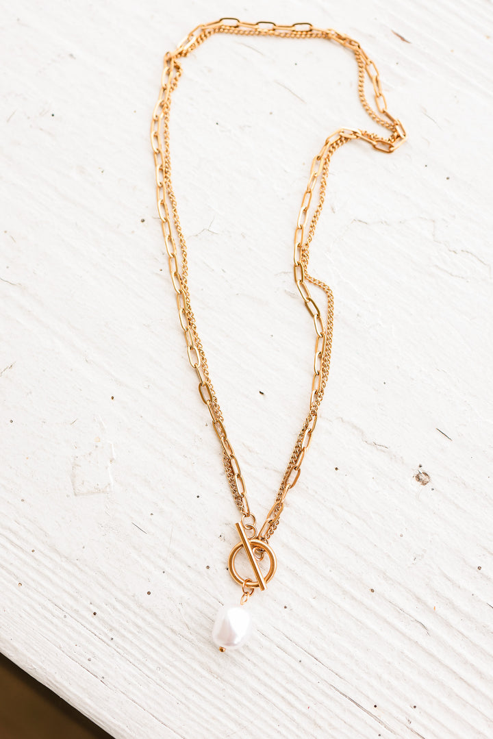 Toggle Clasp Pearl Chain Necklace