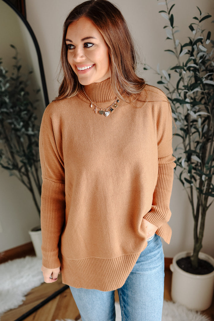 Essential Oversized Mockneck Sweater - Camel