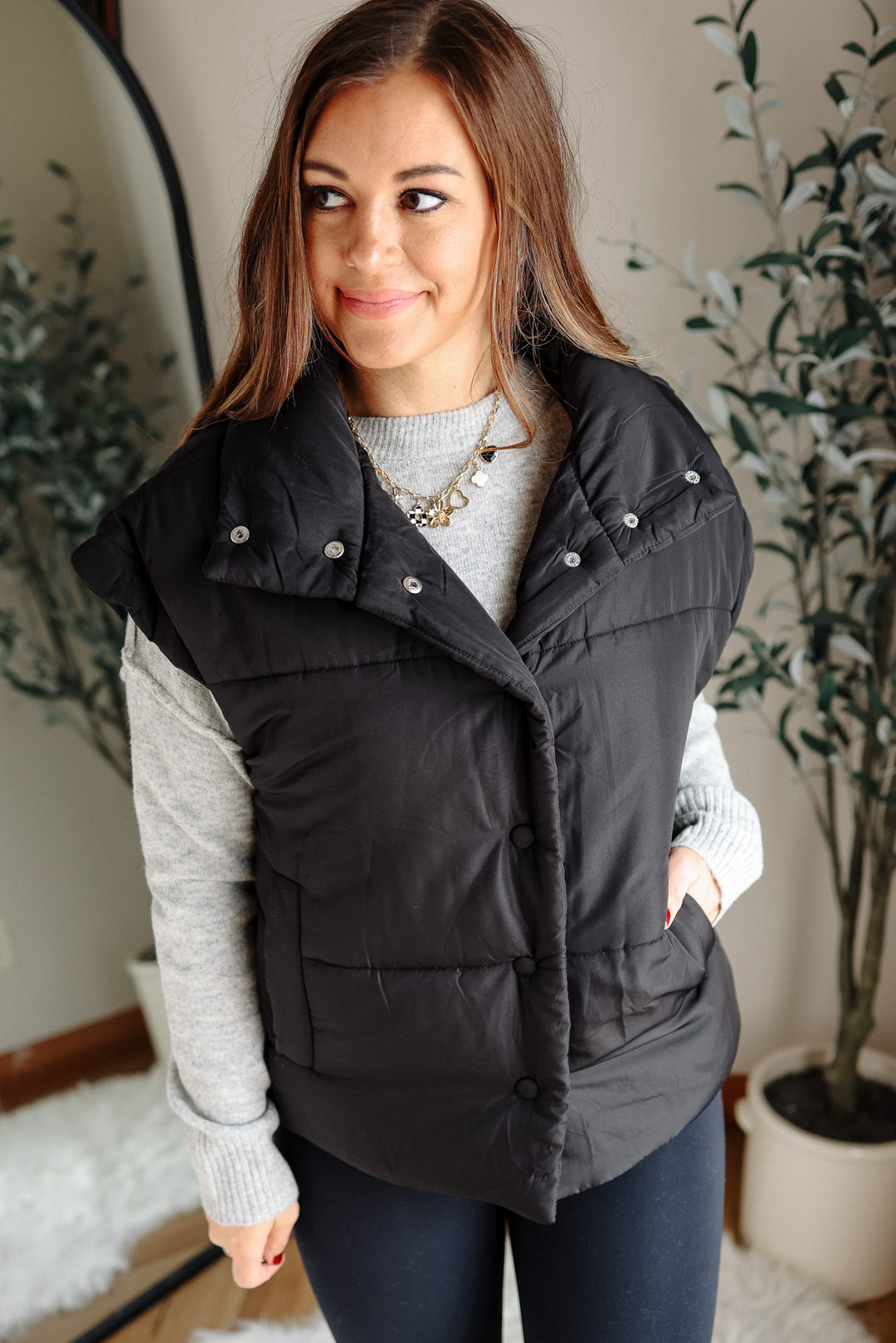 Sammi Snap Button Puffer Vest- Black