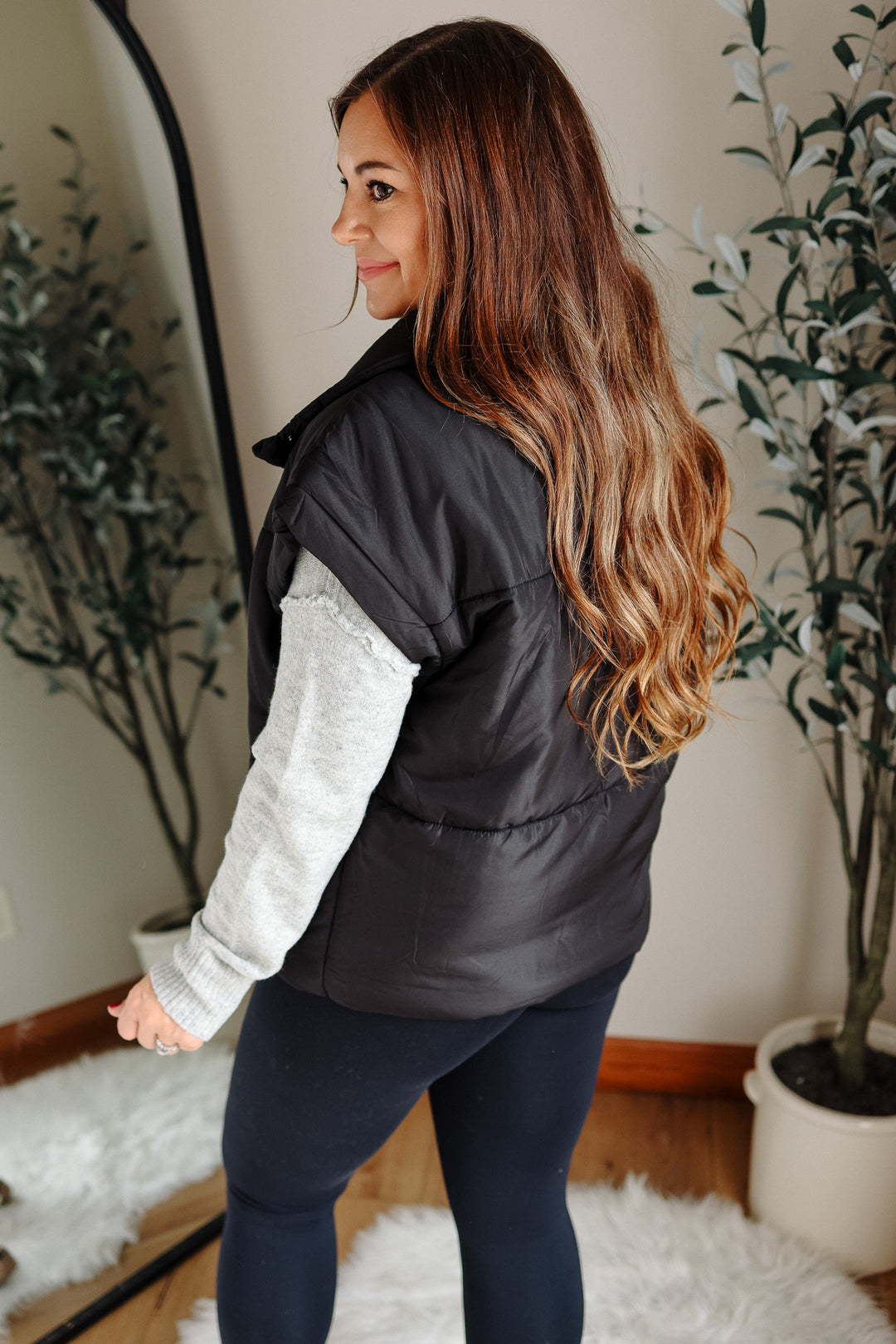 Sammi Snap Button Puffer Vest- Black