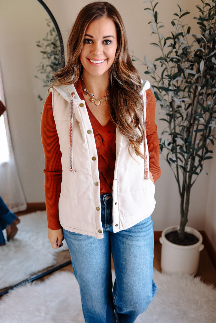 Jules Hoodie Puffer Vest - Ecru