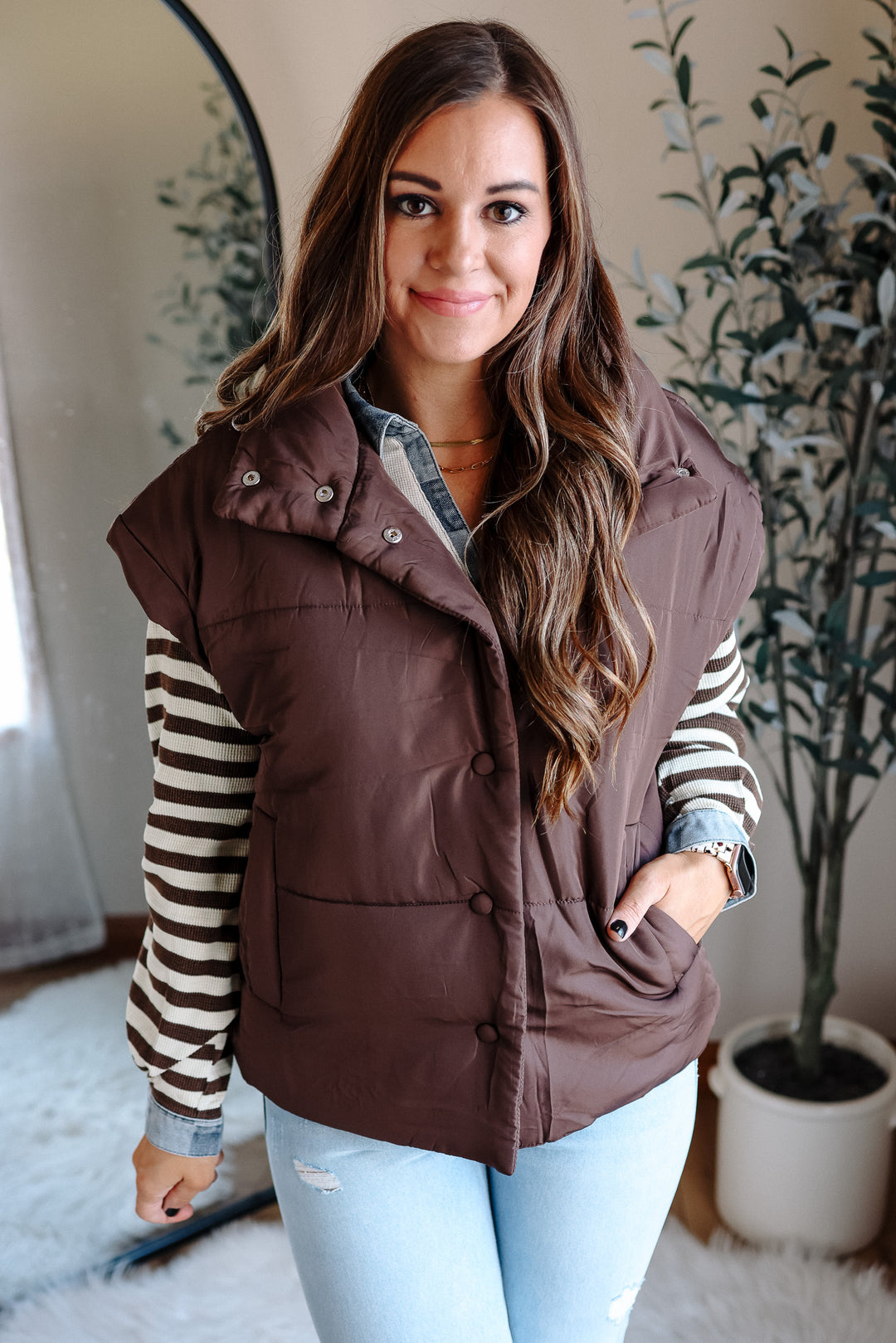 Sammi Snap Button Puffer Vest - Dark Brown