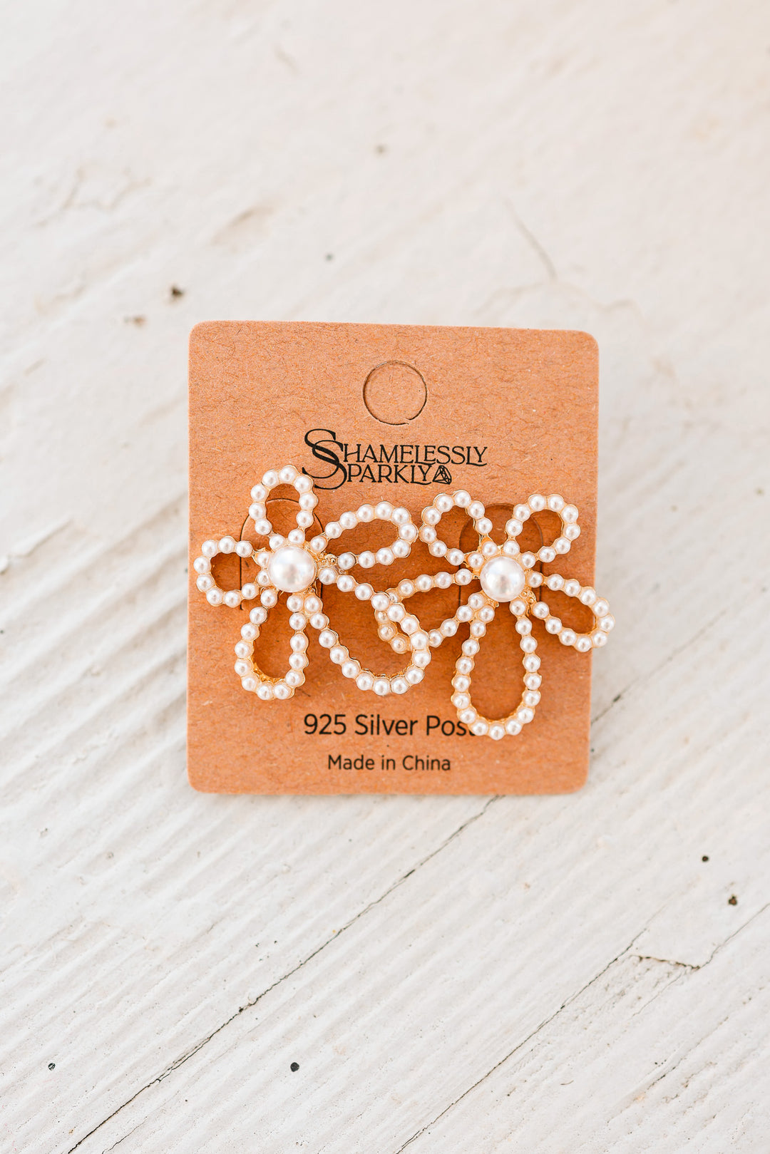White Flower Pearl Stud Earrings