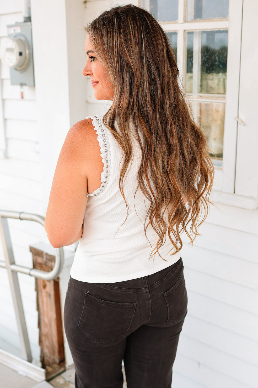 Grommet Ruffle Sleeve Tank Top