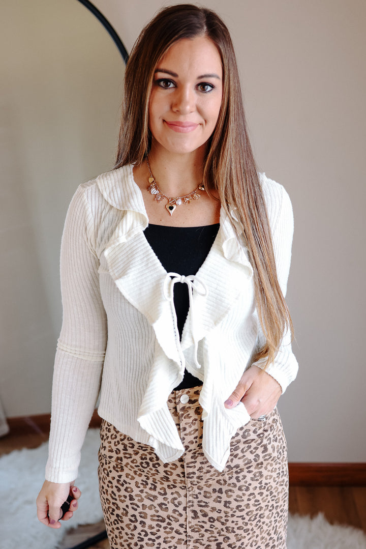 Katie Ruffled Ribbed Top - Ivory