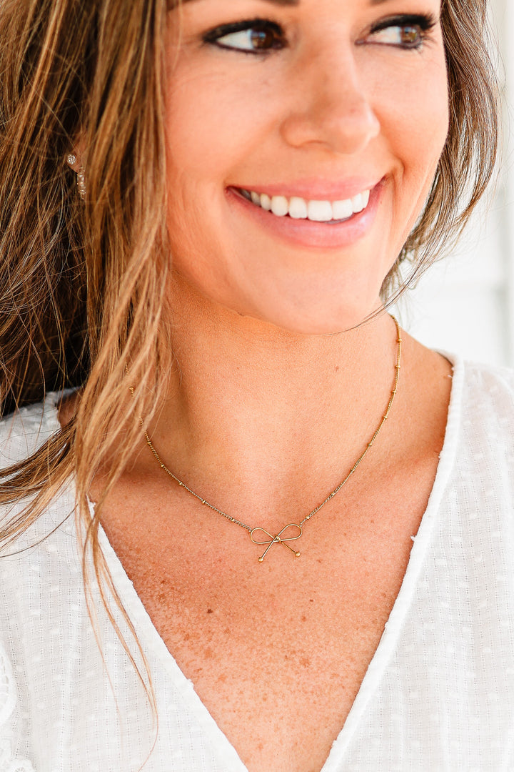 Dainty Bow Chain Necklace