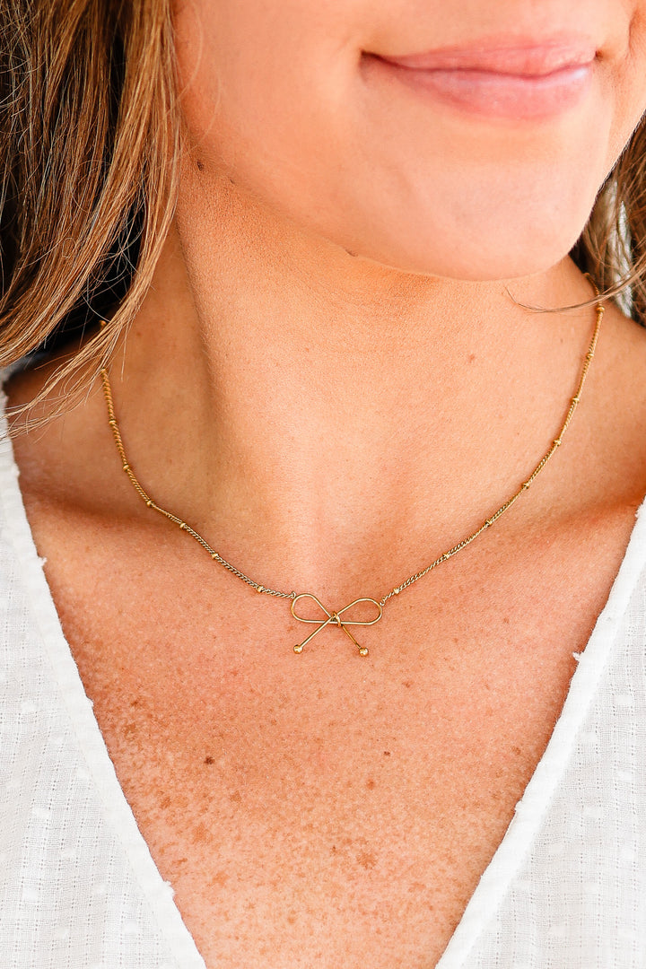 Dainty Bow Chain Necklace