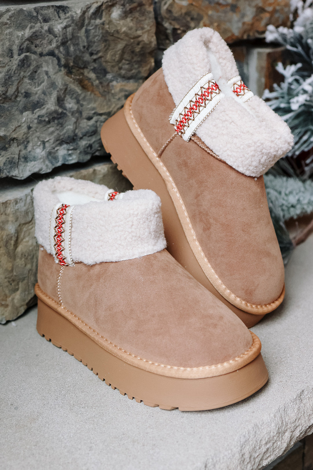 Robbed Sherpa Foldover Cuffed Boot - Tan