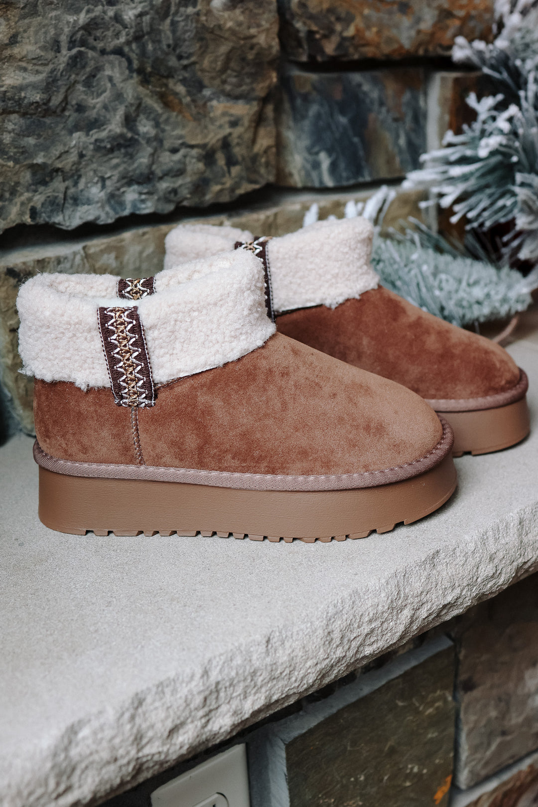 Robbie Sherpa Foldover Cuffed Boot - Mocha