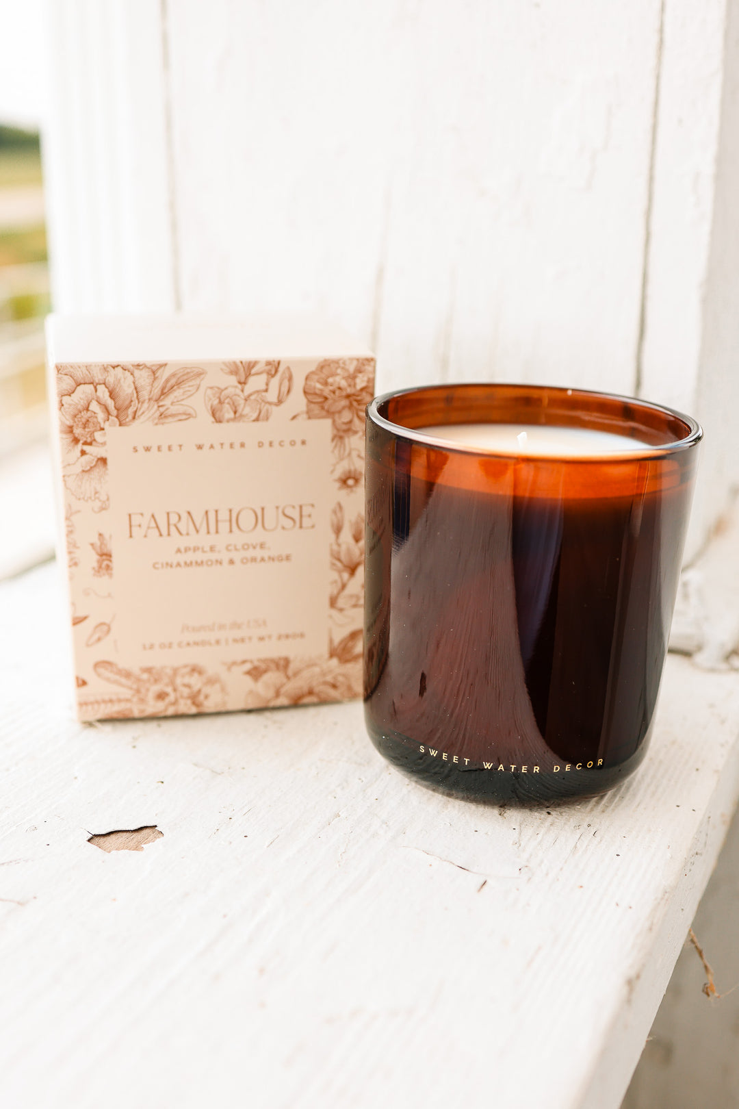 Farmhouse 12 oz Candle