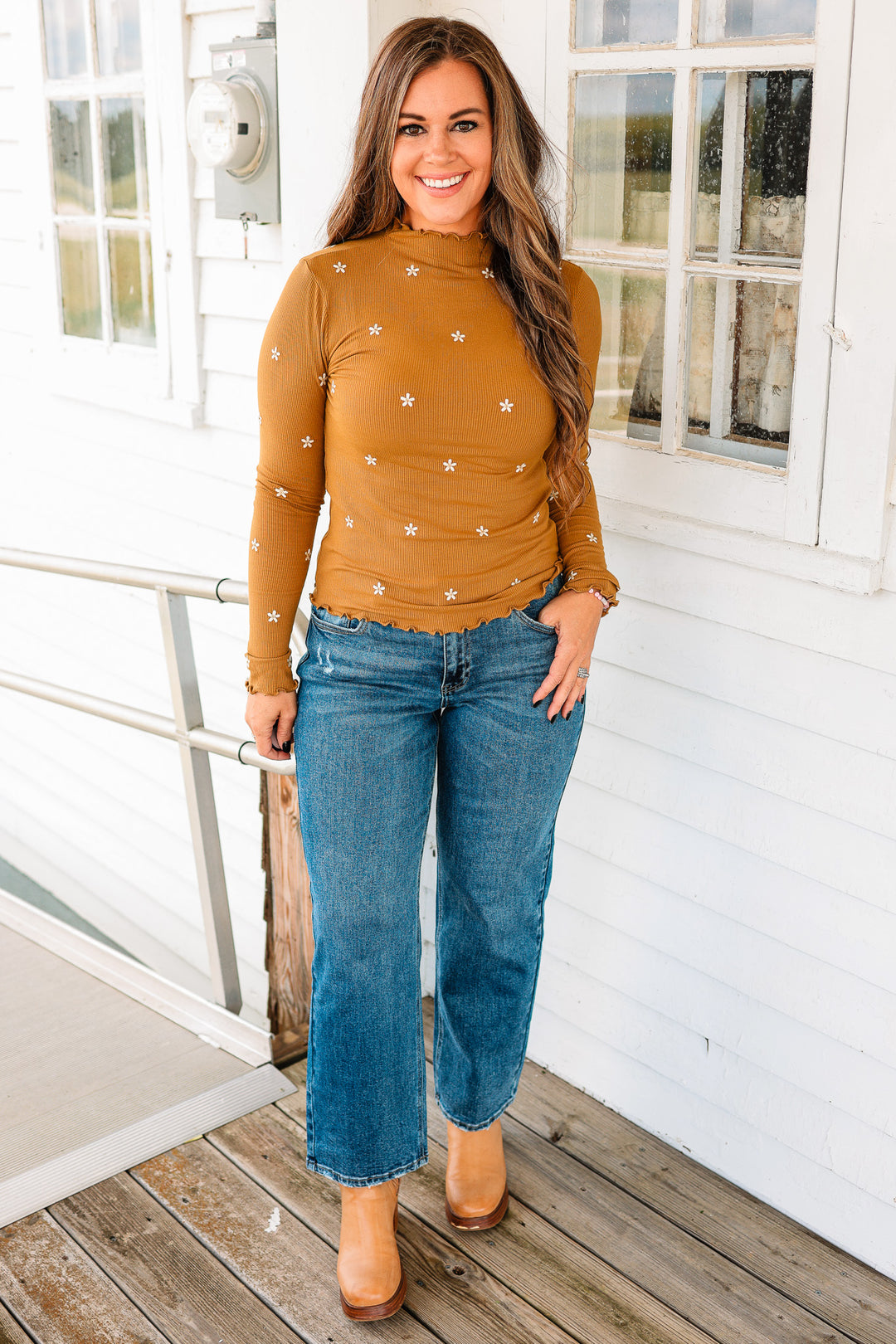 Sela Mockneck Cabbage Hem Top - Dark Mustard