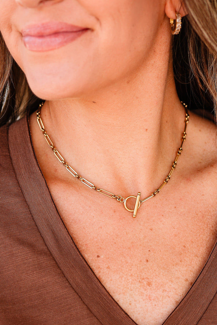 Paperclip Chain Toggle Clasp Necklace