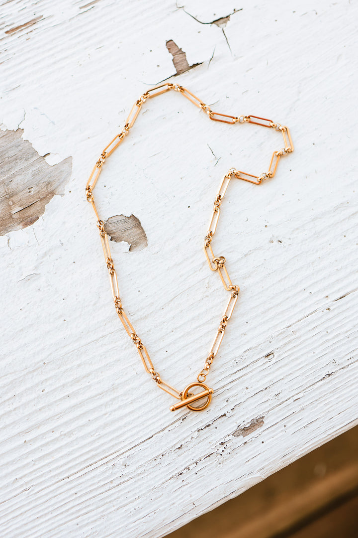 Paperclip Chain Toggle Clasp Necklace