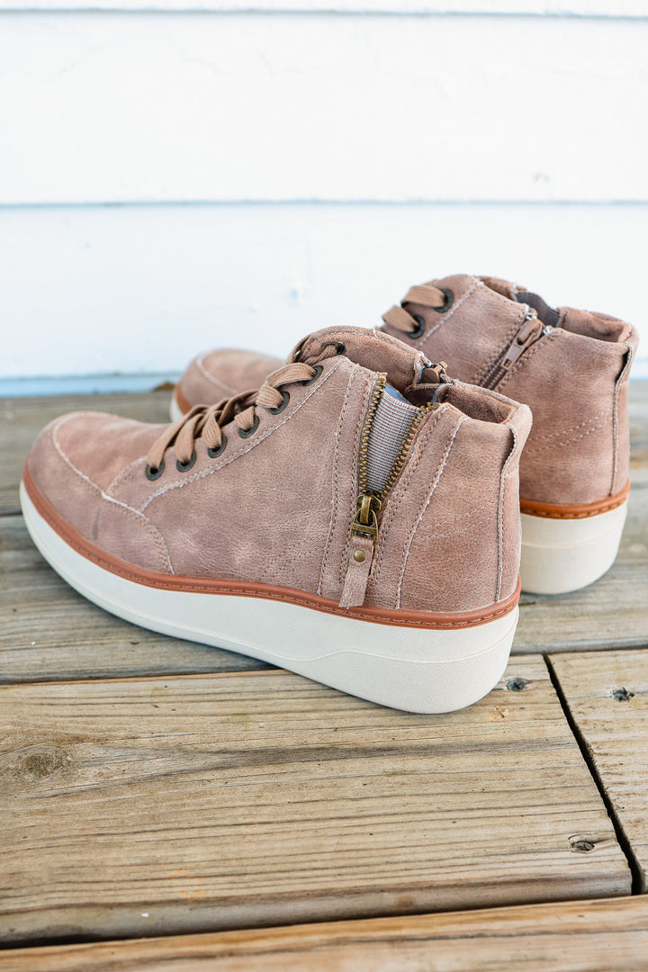 Camden 2 Wedge Sneaker - Mushroom