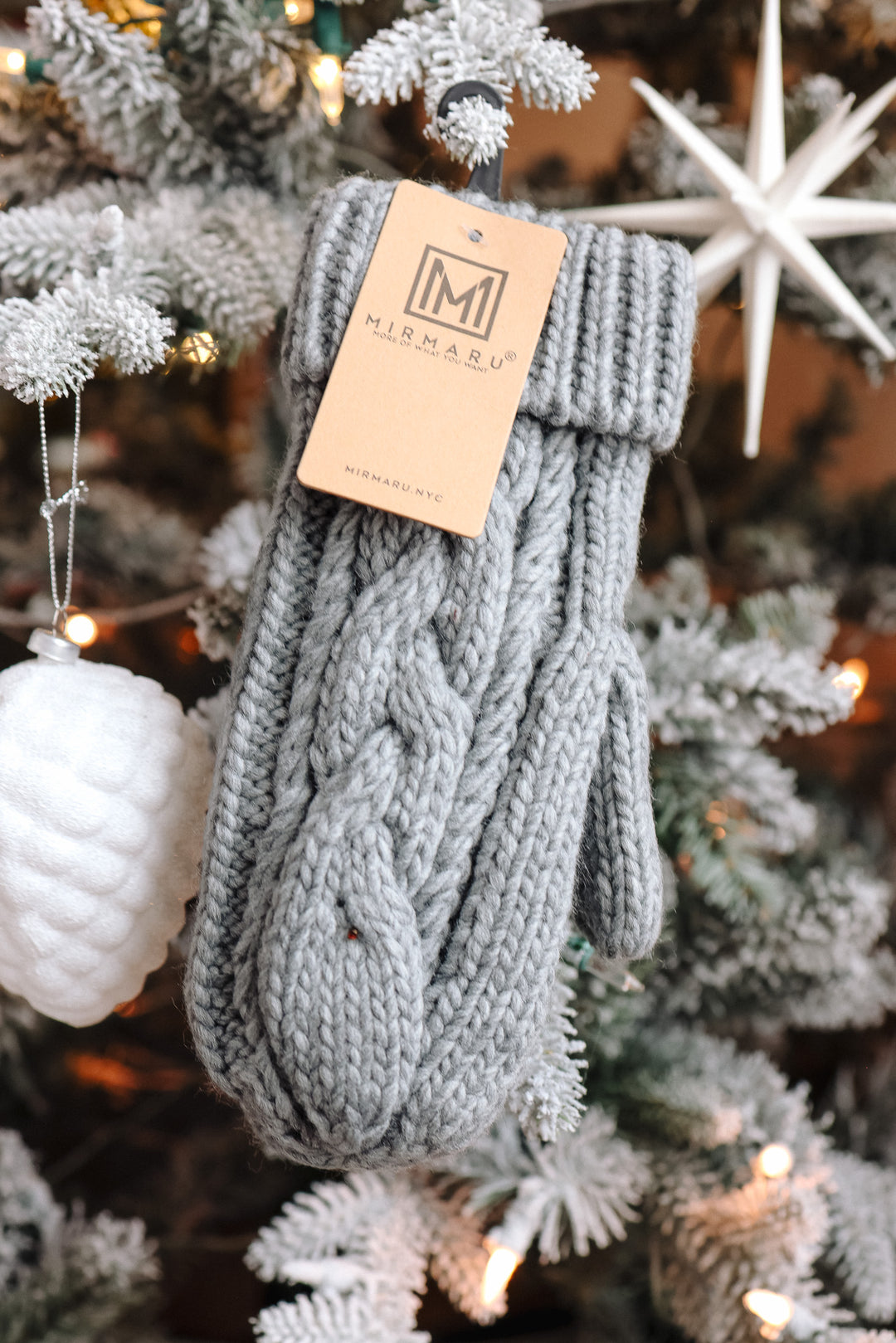 Fleece Lined Cable Knit Mittens - Light Grey