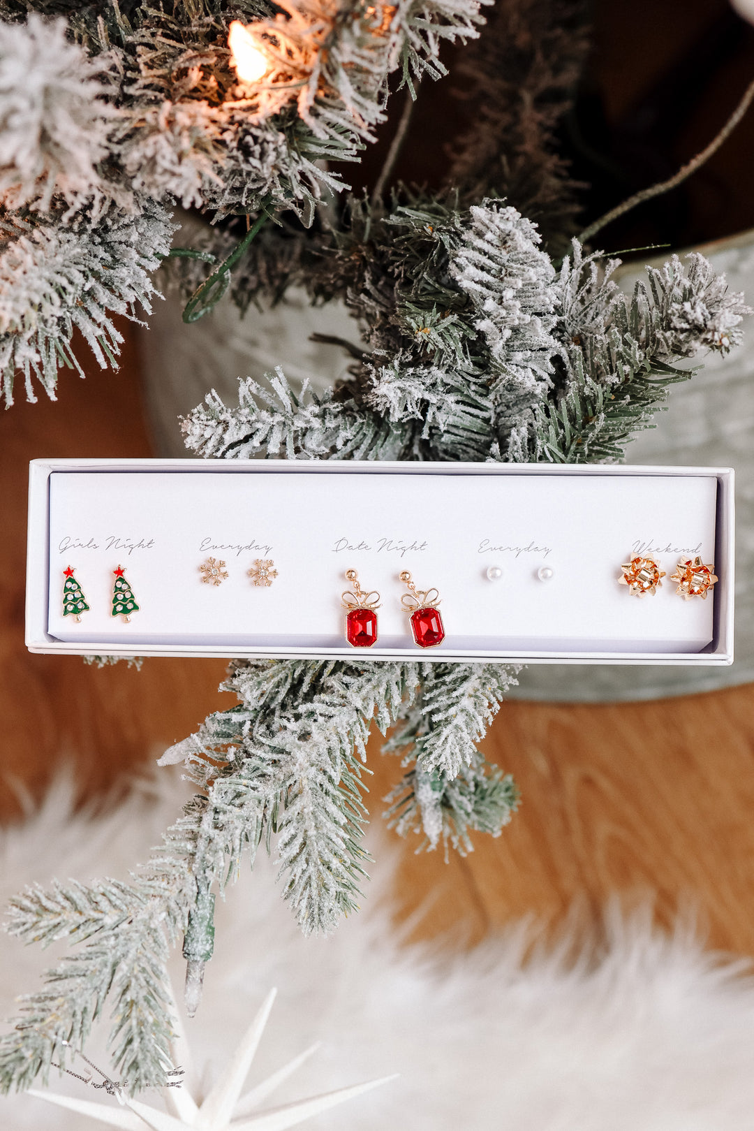 Red Present Holiday Stud Earrings Set