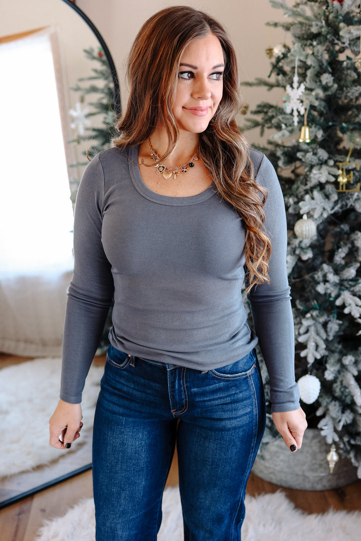 Sandy Ribbed Scoop Neck Top