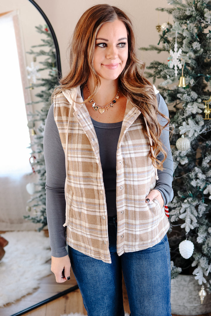 Alyssa Hoodie Plaid Vest