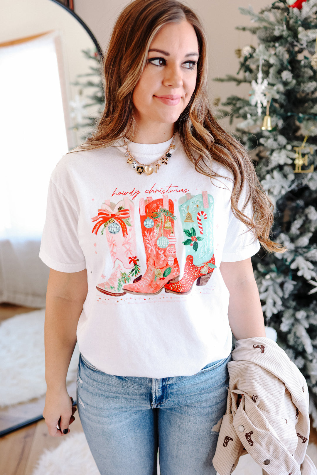 Howdy Christmas Graphic Tee - White