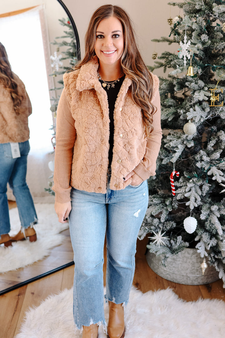 Chloe Knit Sleeve Fur Jacket - Camel