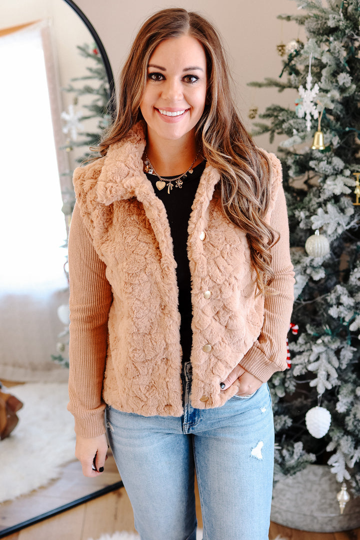 Chloe Knit Sleeve Fur Jacket - Camel