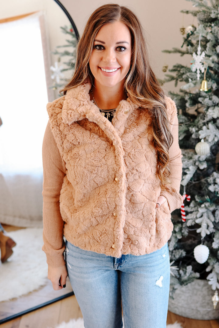 Chloe Knit Sleeve Fur Jacket - Camel