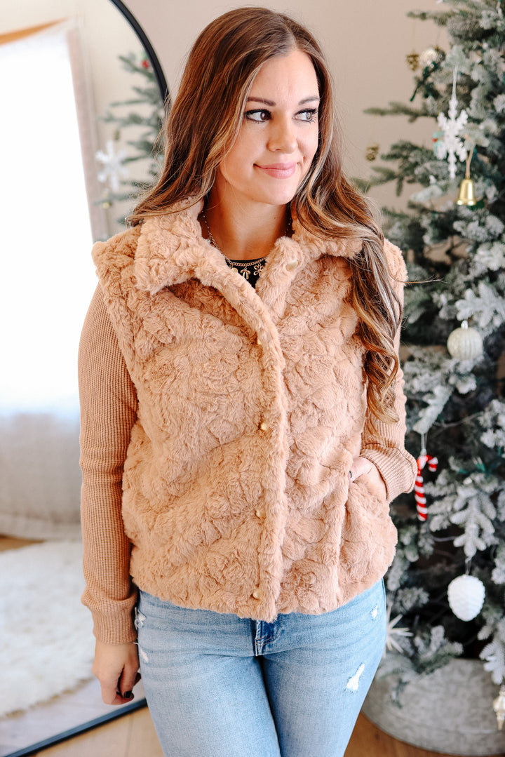 Chloe Knit Sleeve Fur Jacket - Camel