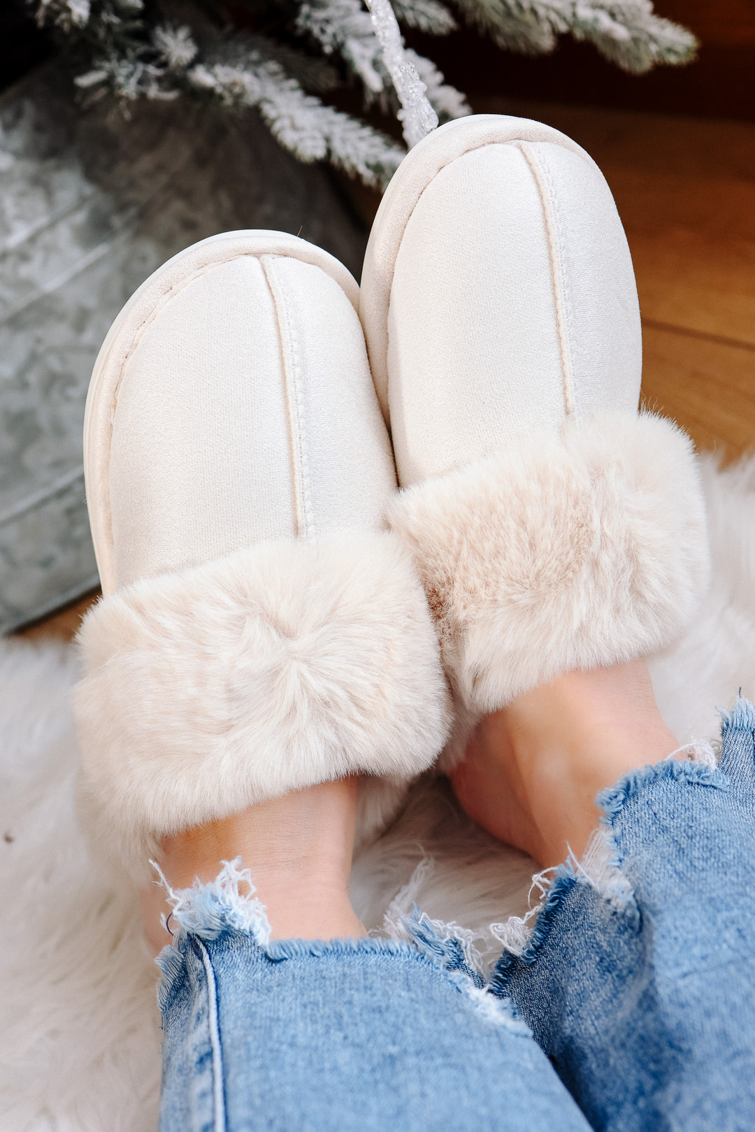 Cozy Slippers - Beige