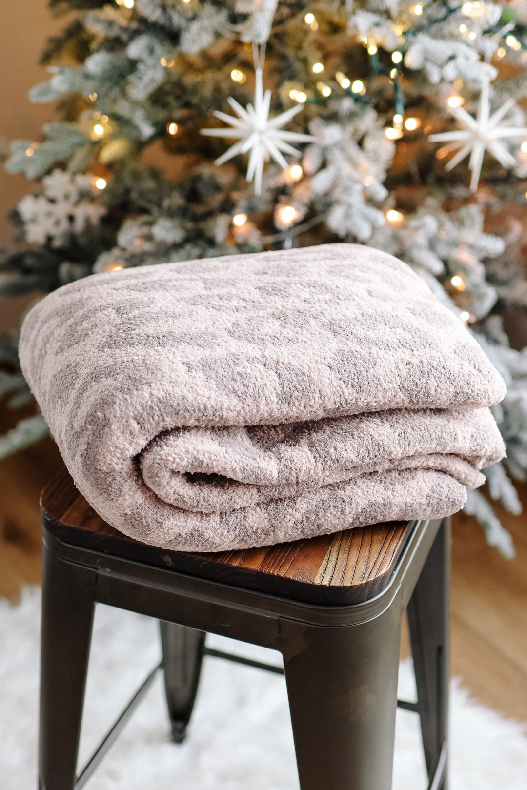 Leopard Cozy Blankets - Khaki