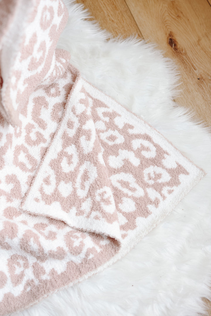 Leopard Cozy Blankets - White