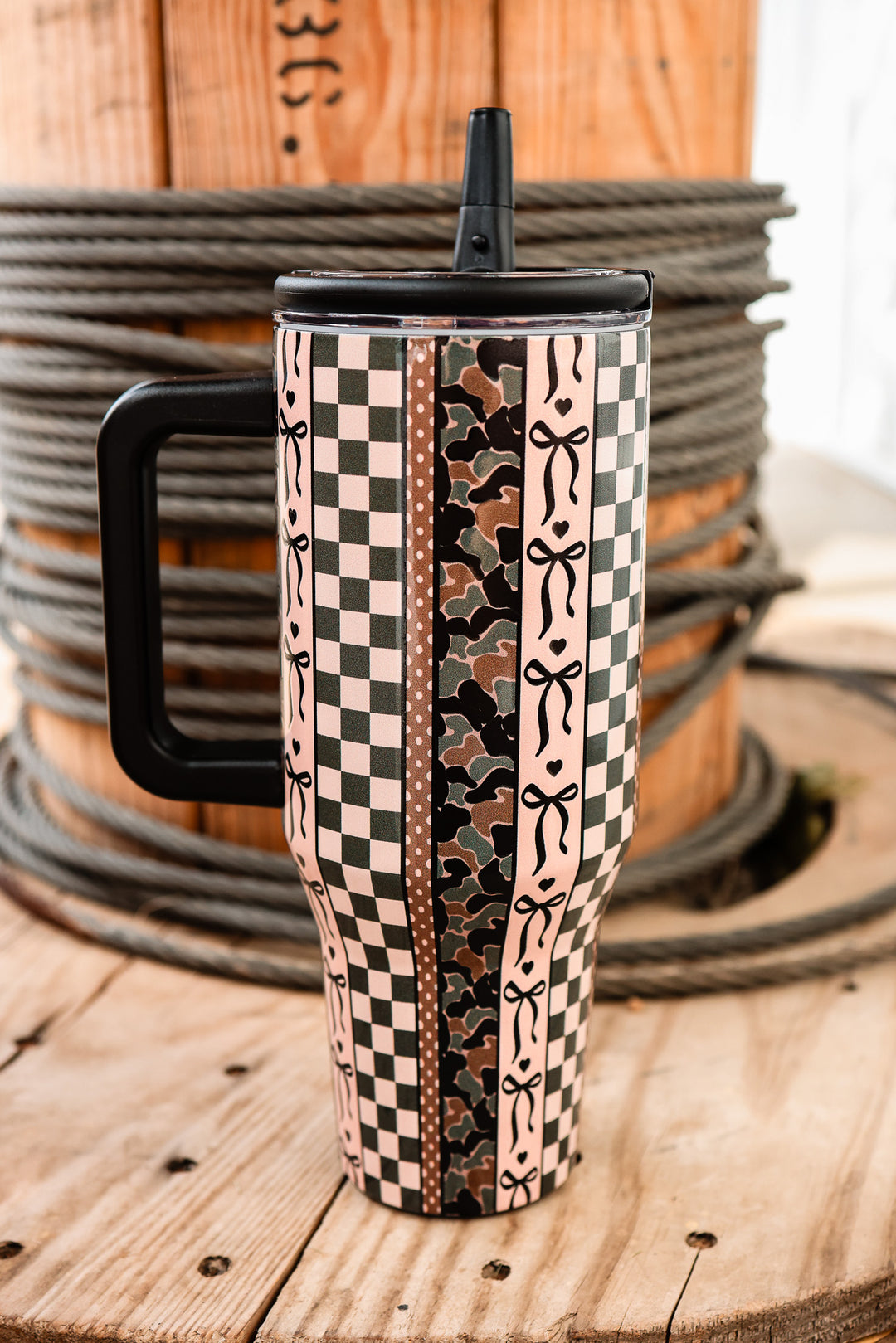 The Hydrate+ 40oz Tumbler - Camo Checkered Bow