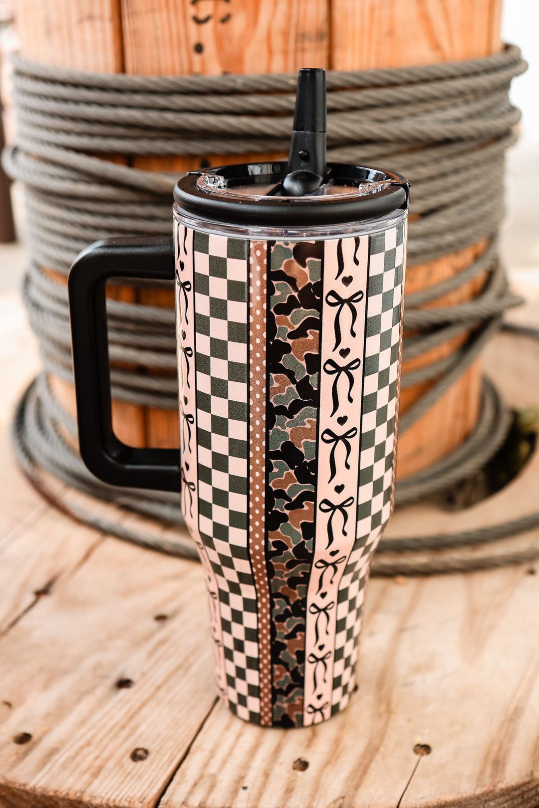 The Hydrate+ 40oz Tumbler - Camo Checkered Bow