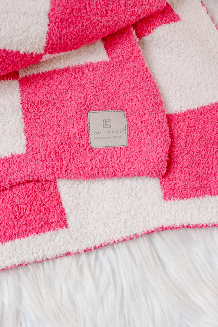 Checkerboard Comfy Luxe Blanket - Fuchsia