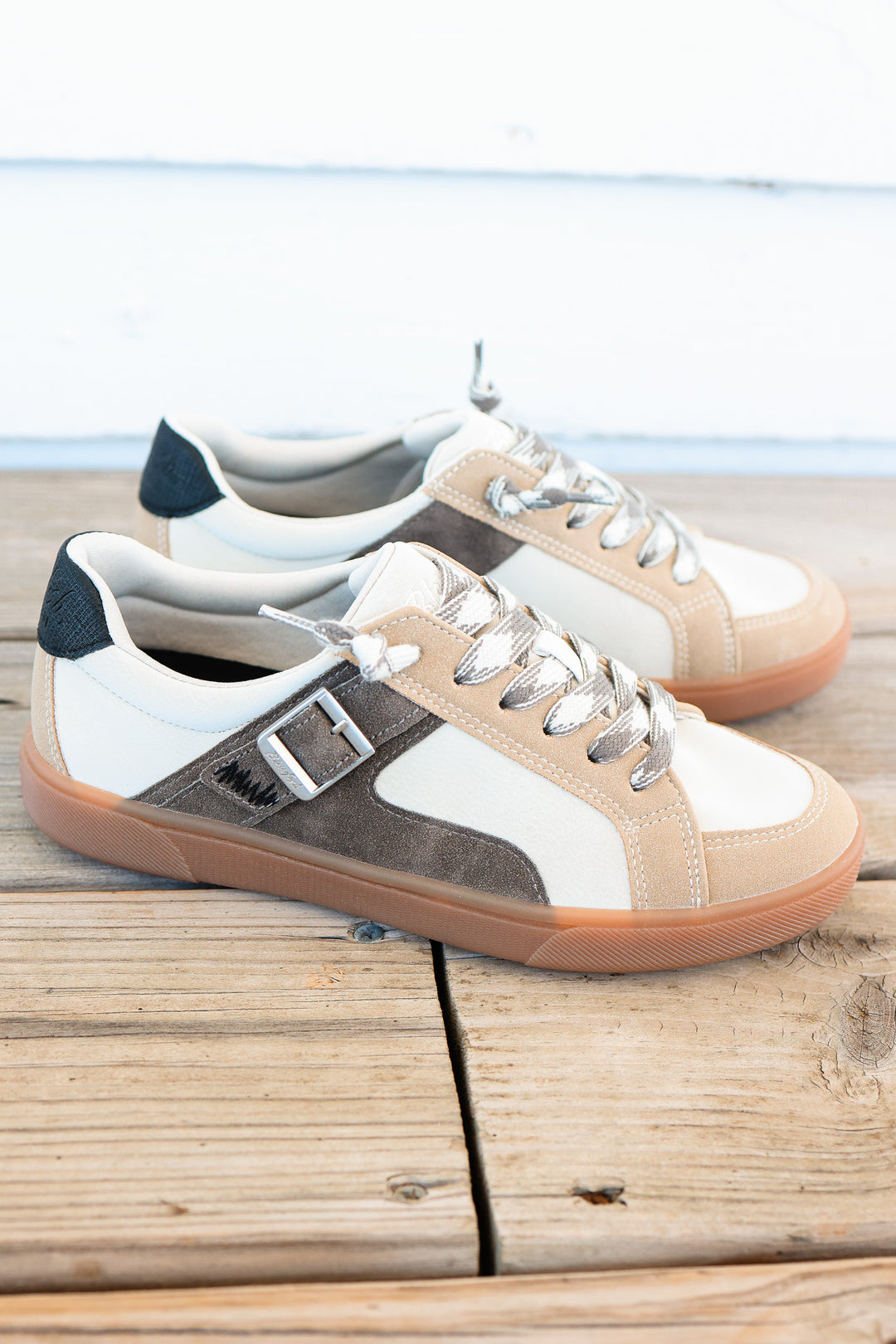 Topanga Sneaker
