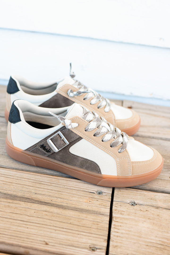 Topanga Sneaker