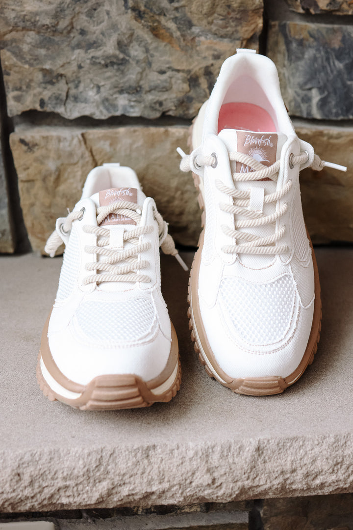 Leotina Sneakers - White Canvas